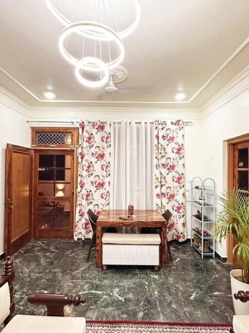 Sukoon: Cozy ,Independent Villa - Hizvo