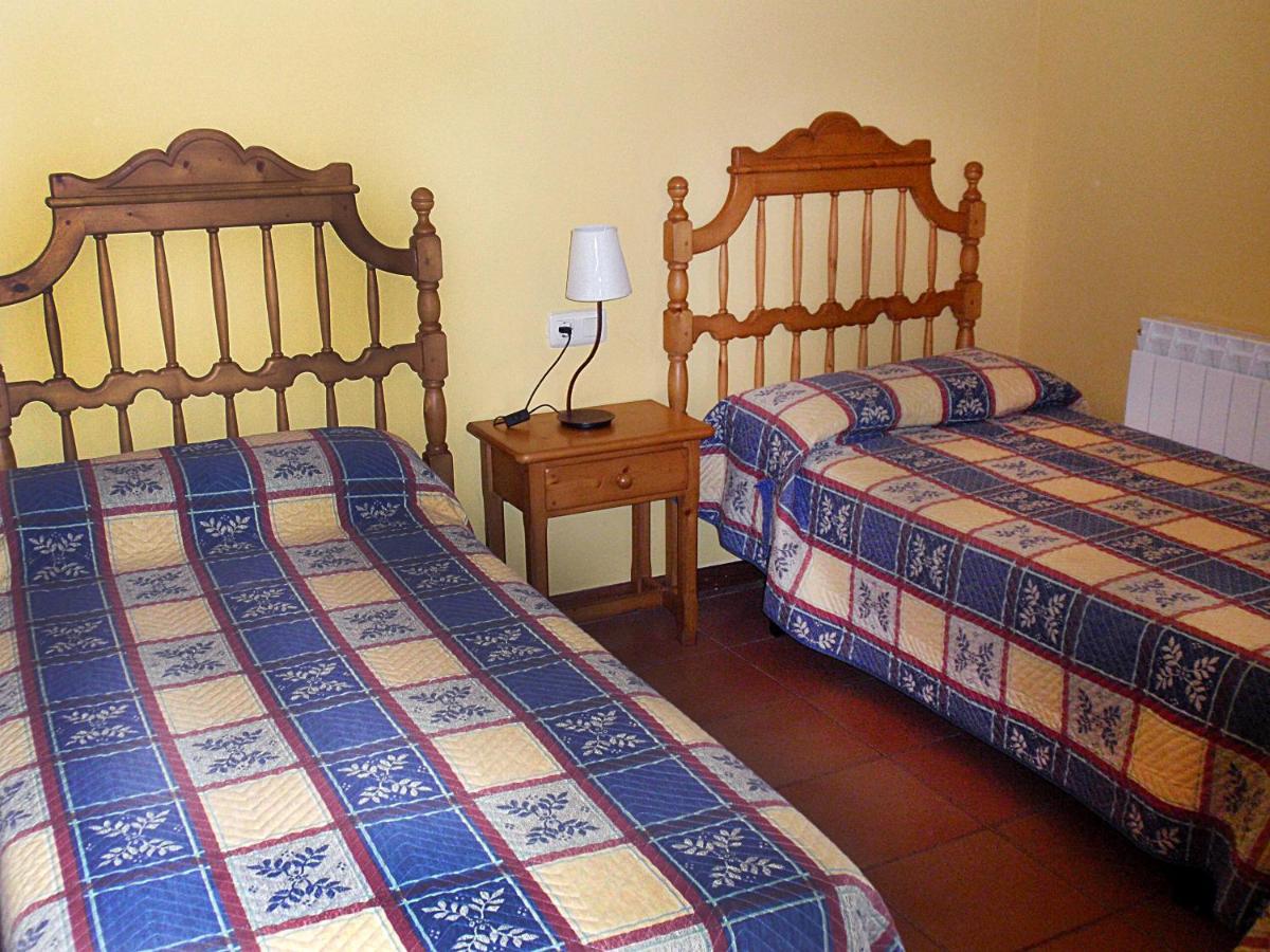 Hospedería Villa de Pintano - Housity