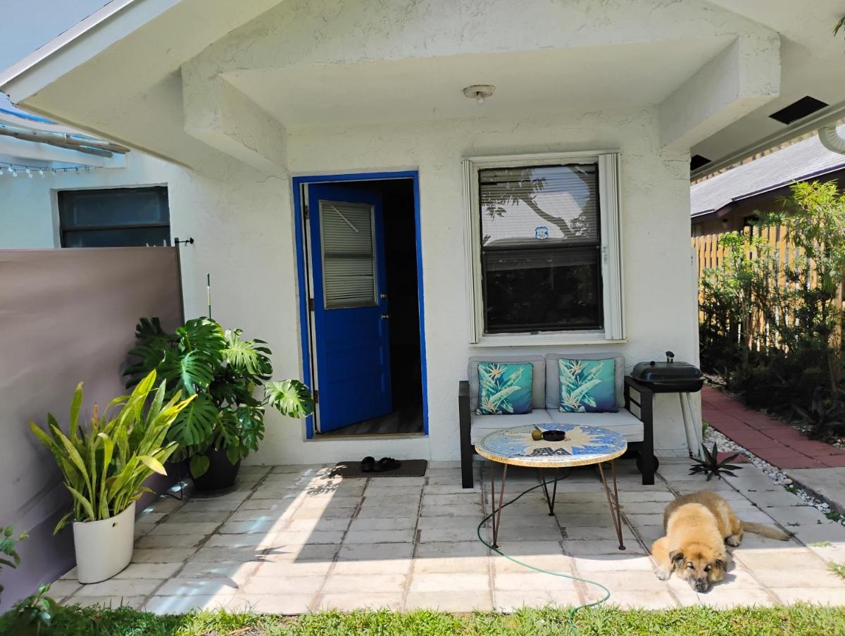 Tropical Hideaway! - Housity
