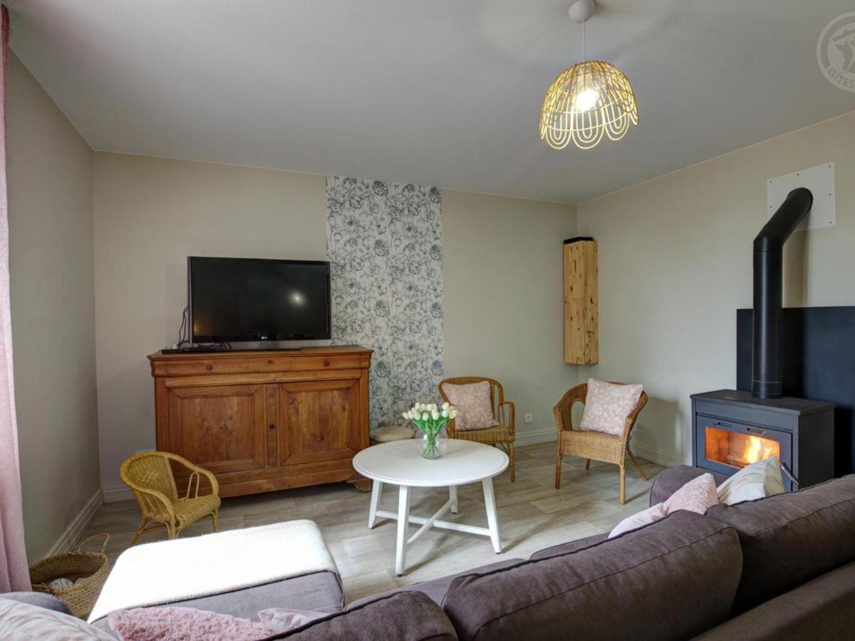 Gîte familial avec sauna, jacuzzi, jardin clos et équipements complets à Neulise - FR-1-496-260 - Housity