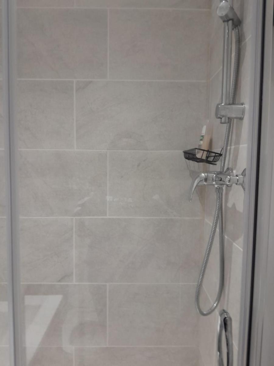 Place to stay in Longbridge - Housity
