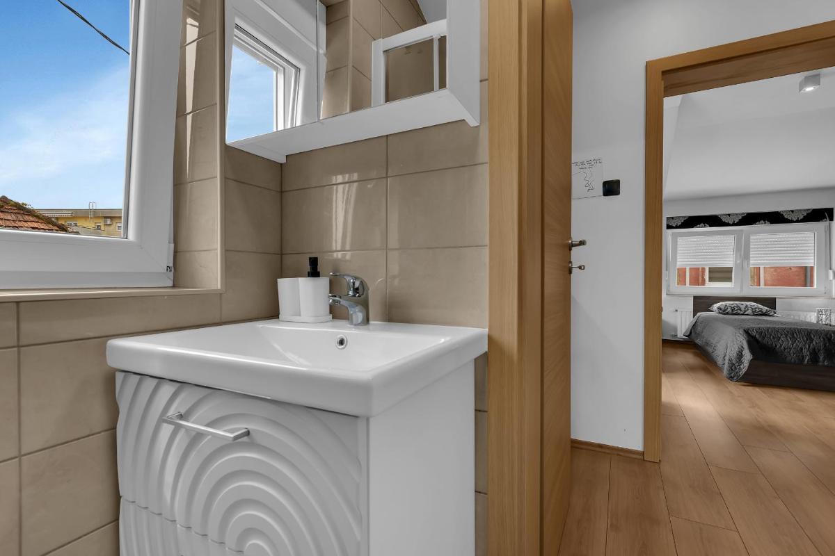 Dormir Apartments - Housity