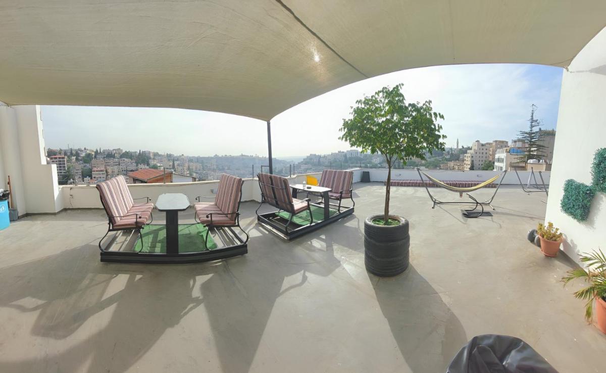 Nomads Hotel - Hizvo