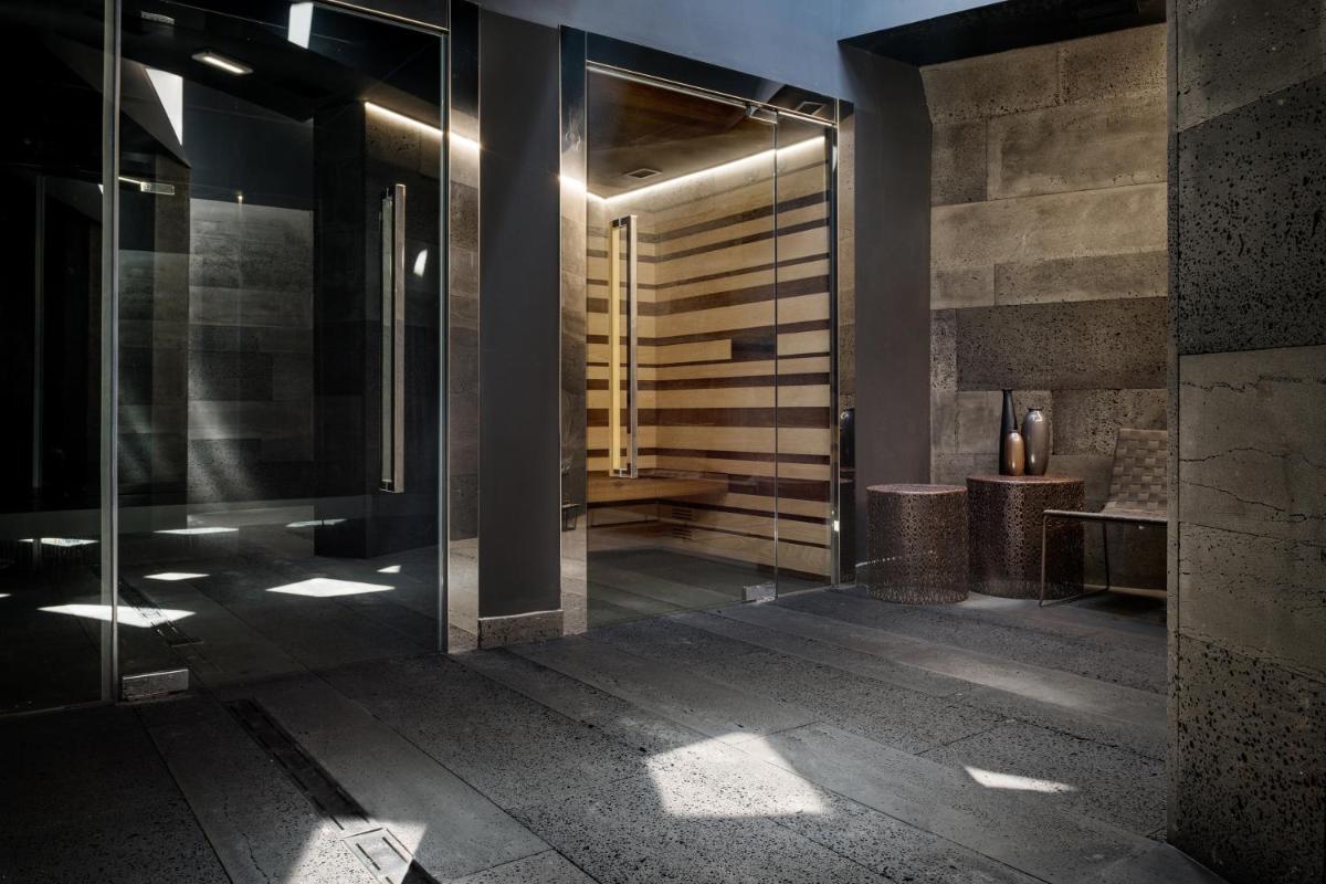 Un baño de La Isla y el Mar, Hotel Boutique