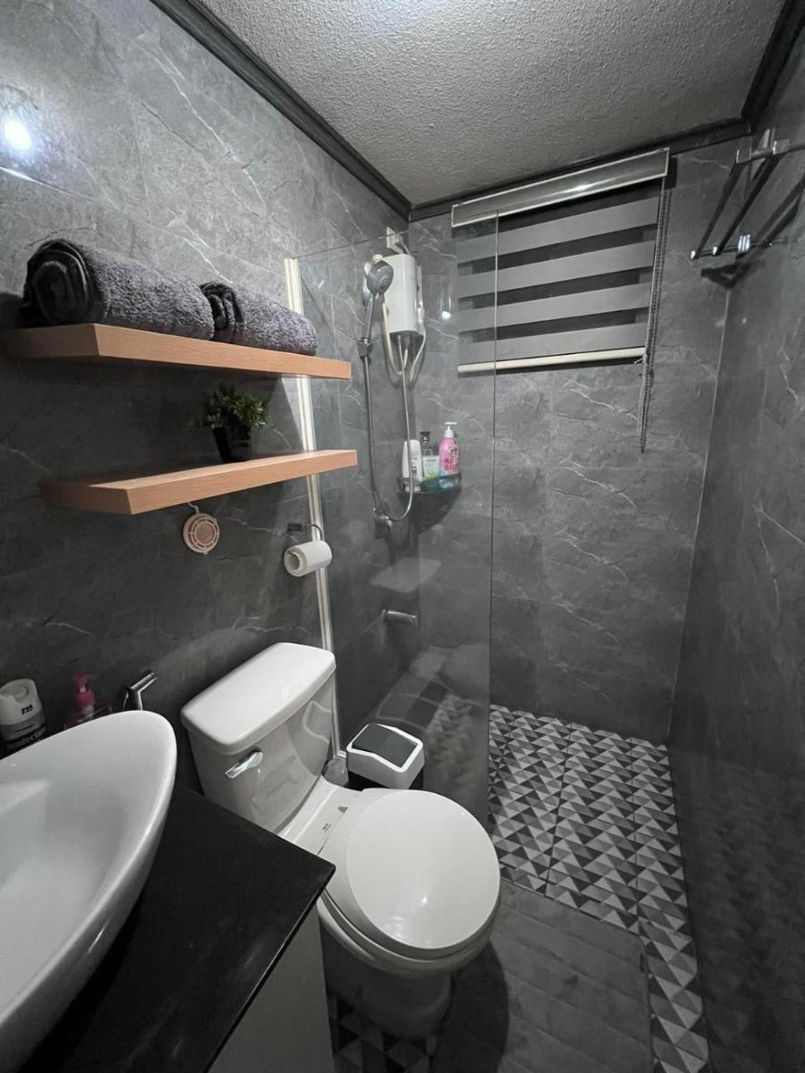 Suitetrails - One Oasis Cozy condo beside Sm Ecoland