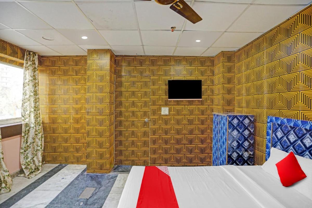 Flagship Aditya Guest House - Housity