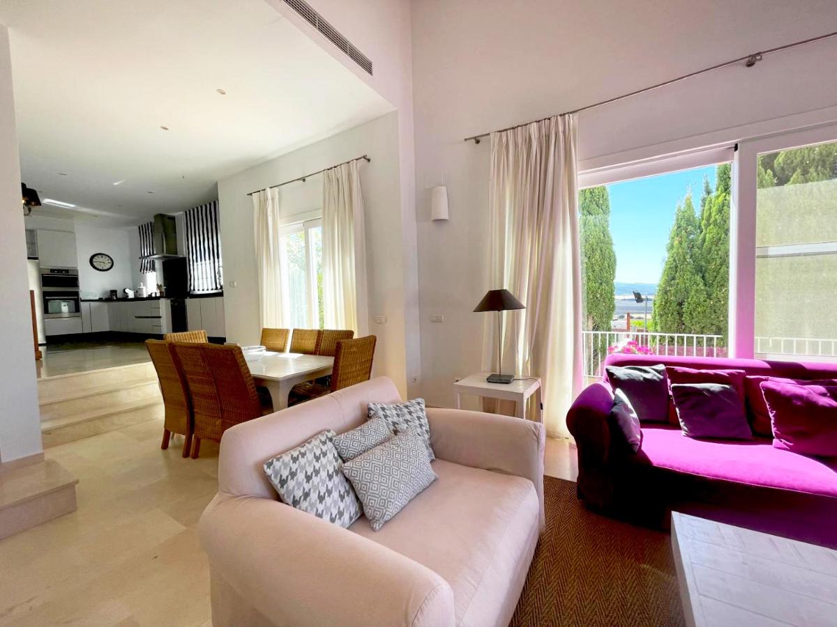 Villa Oleandro - Housity