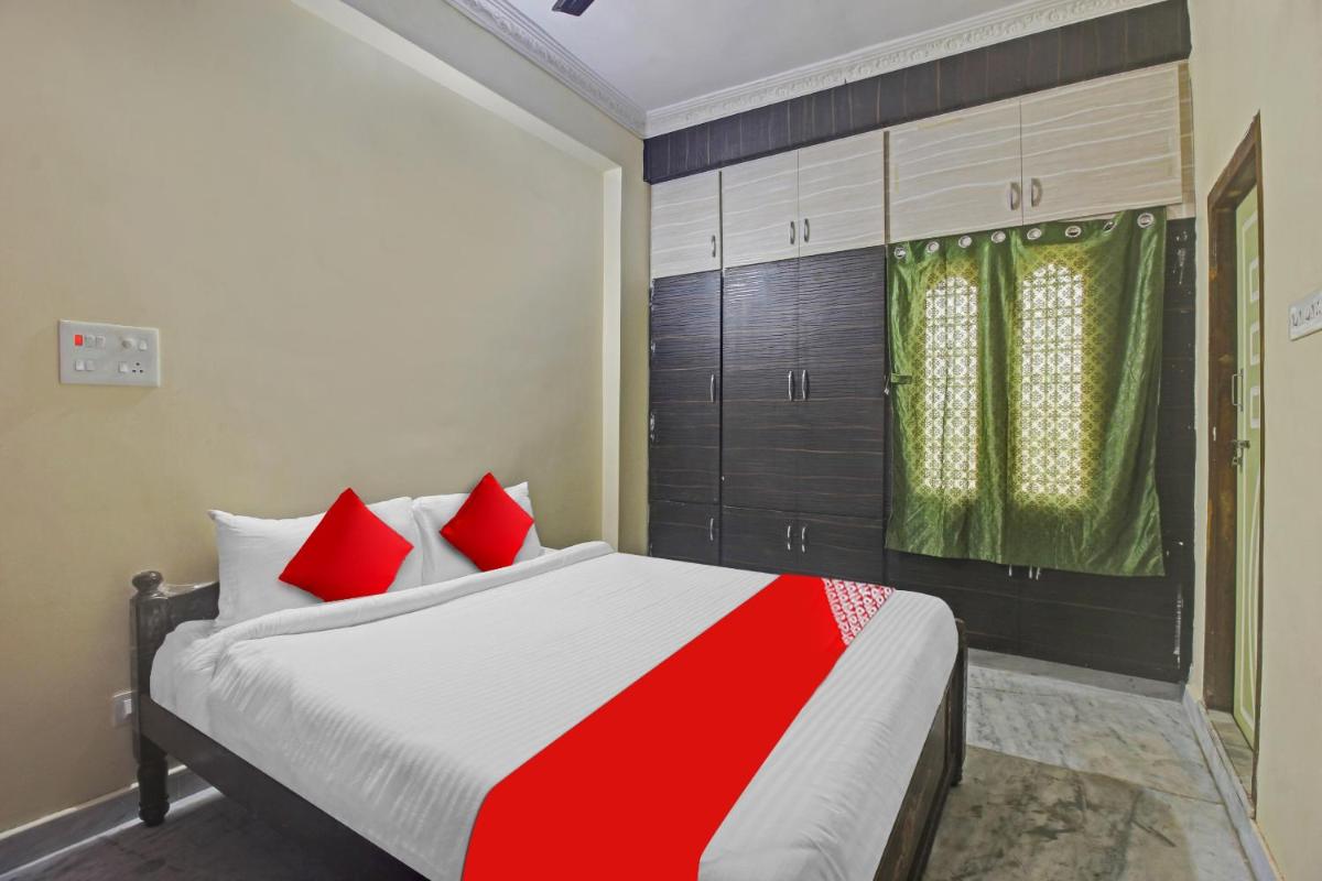 Flagship RED MOON HOTEL - Housity