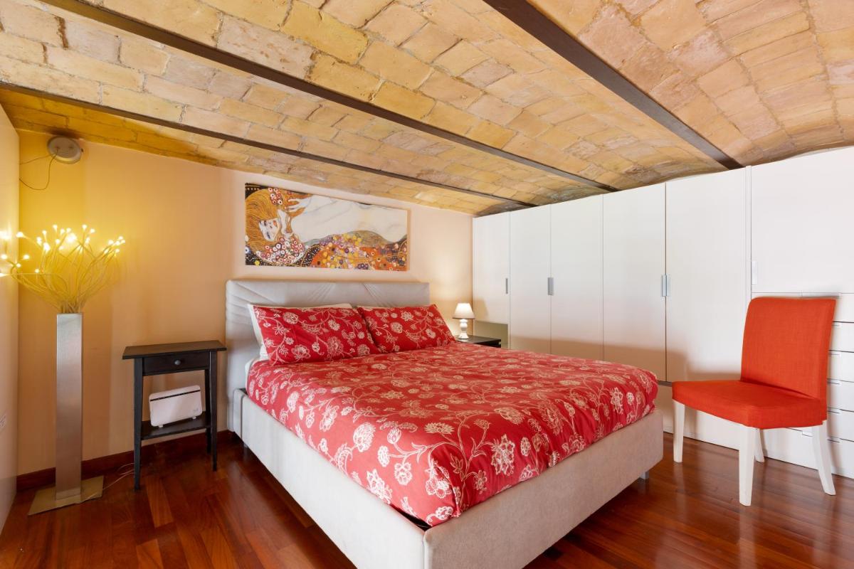 Colosseum romantic loft - Housity