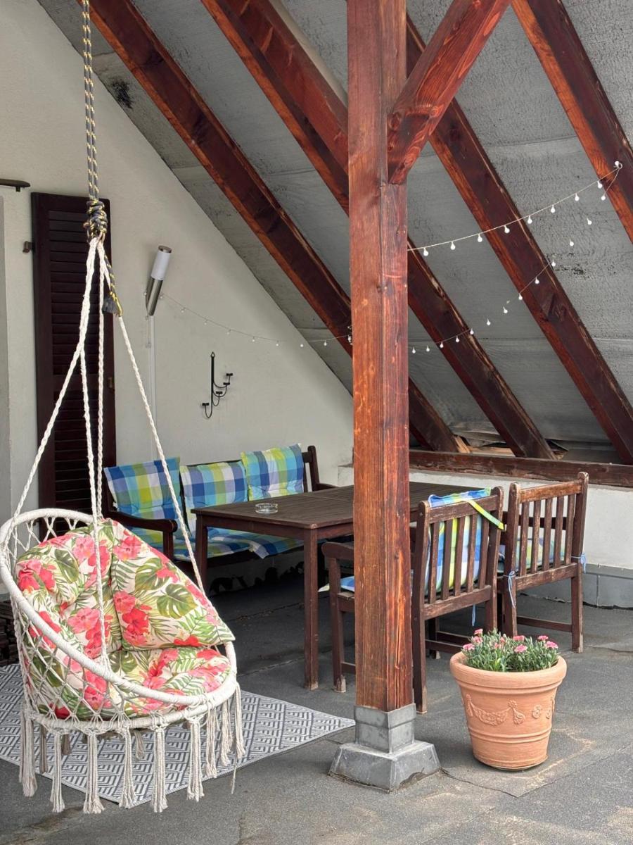 Apartament 27 z tarasem - Housity
