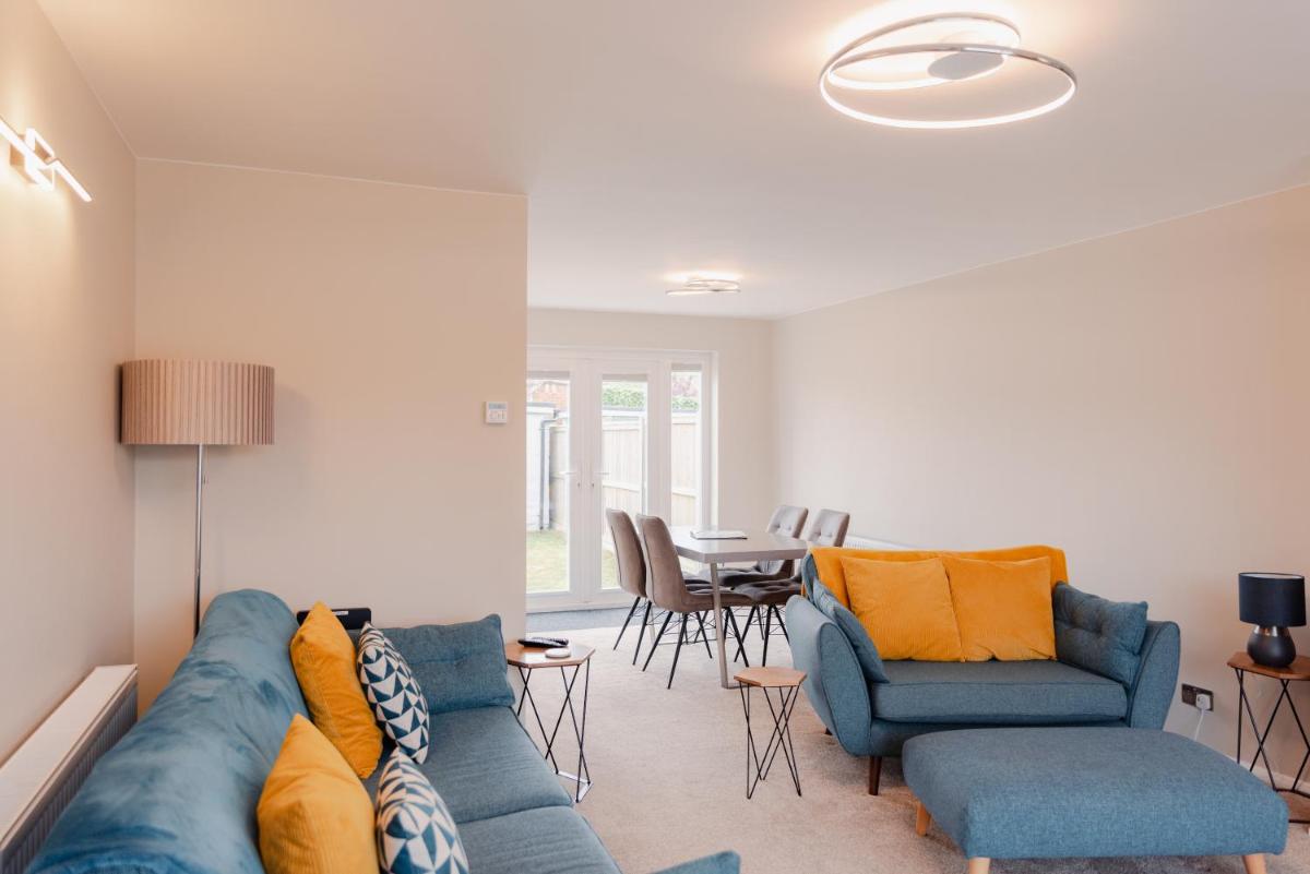 Luxury Recently Renovated 3 Bedroom home in Sandwich Kent - Housity