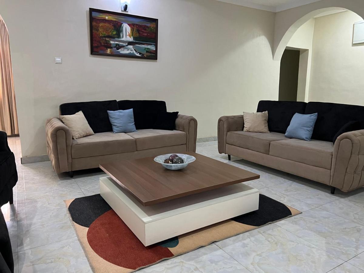 Well furnished and very spacious apartment in Wuye - Housity