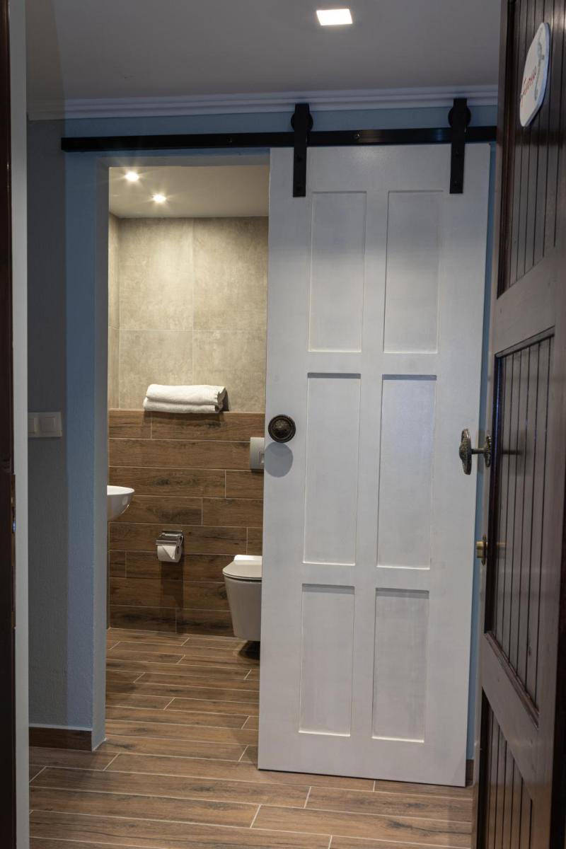 Aria's House Studios & Apartments - Housity