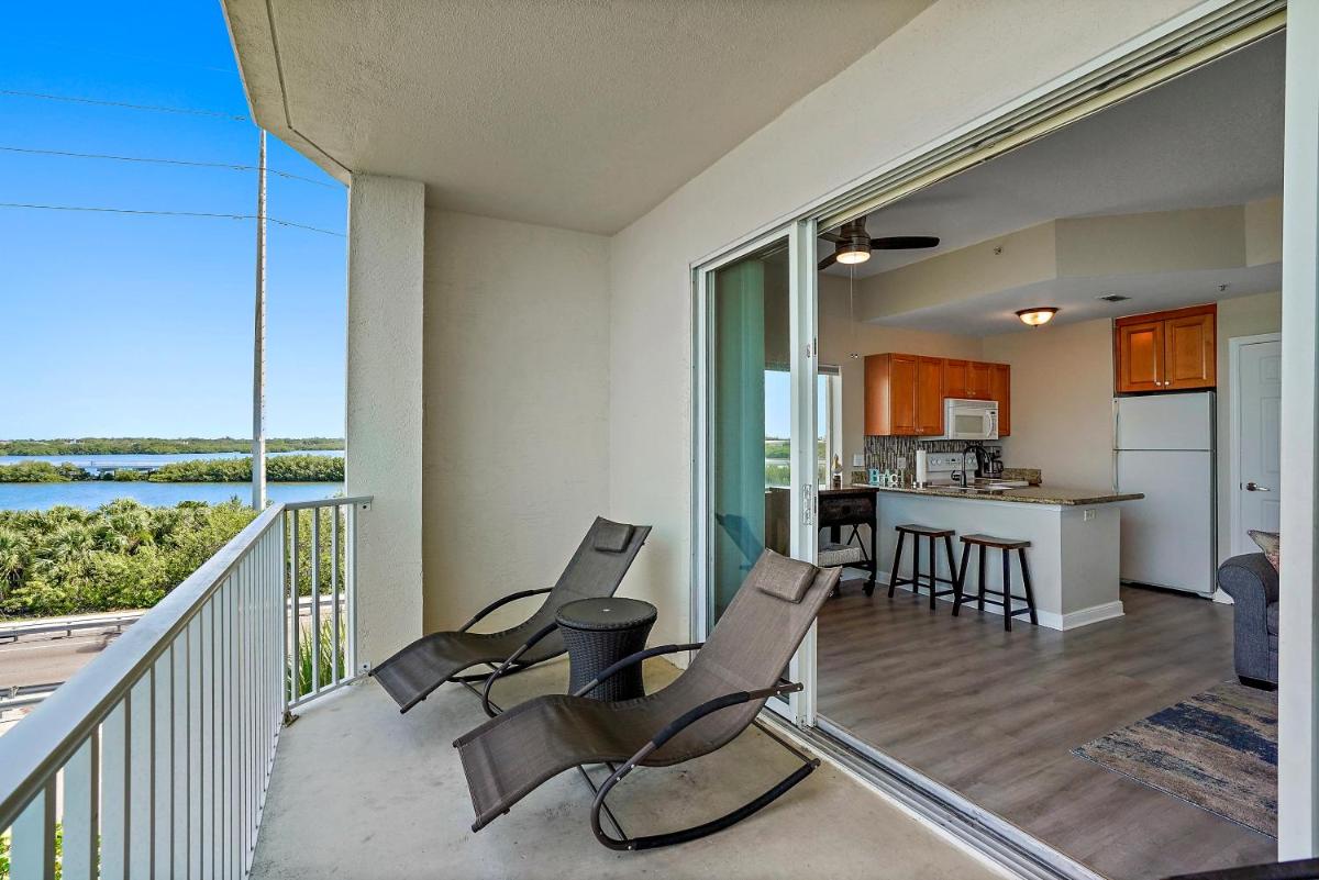 Oceanfront Luxury Condo! Mins to beach! Rum Bar Next Door! - Housity