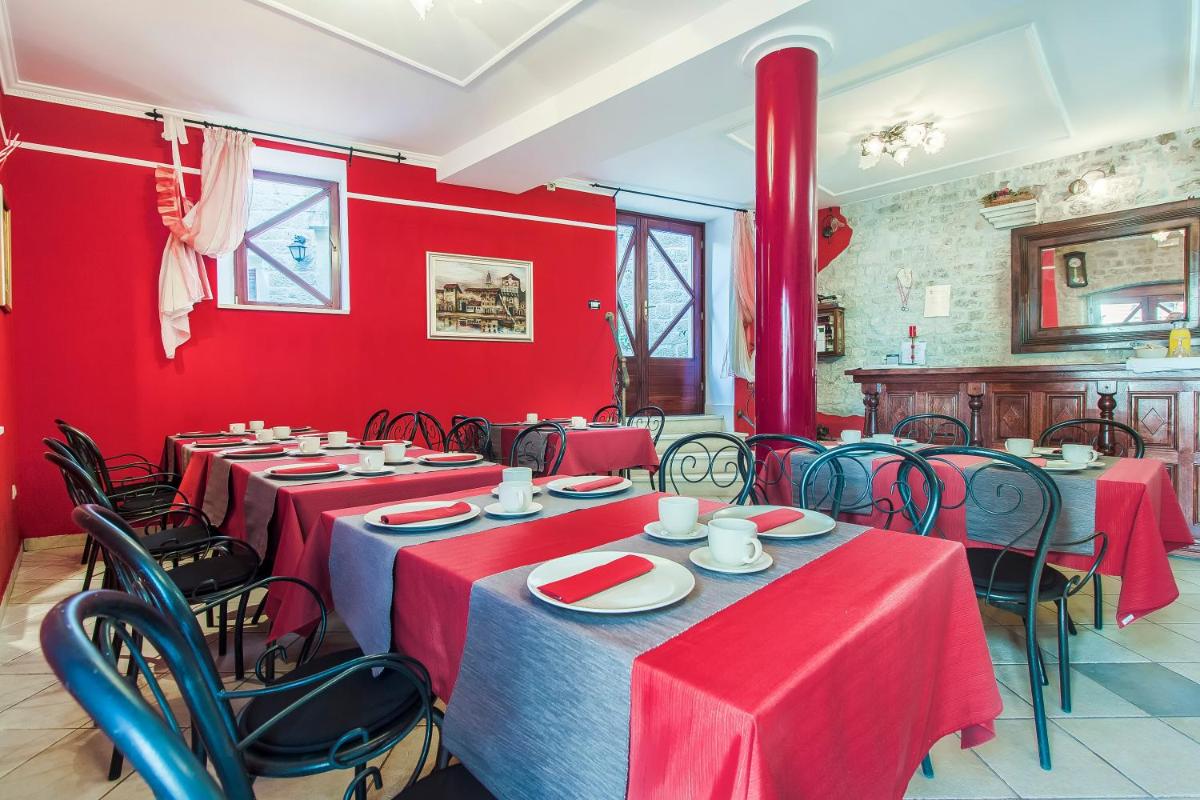 Palace Derossi II - Housity