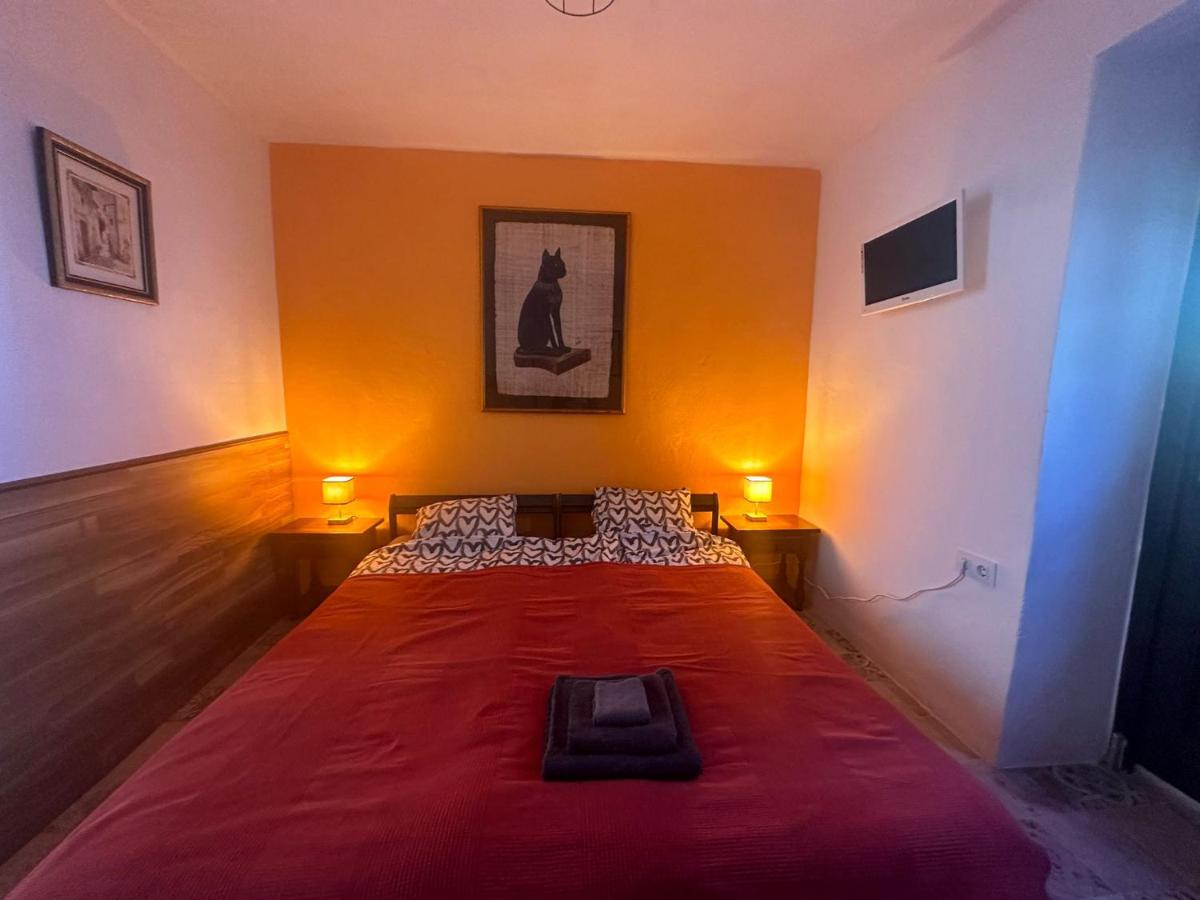 B&B Los Lujos - Housity