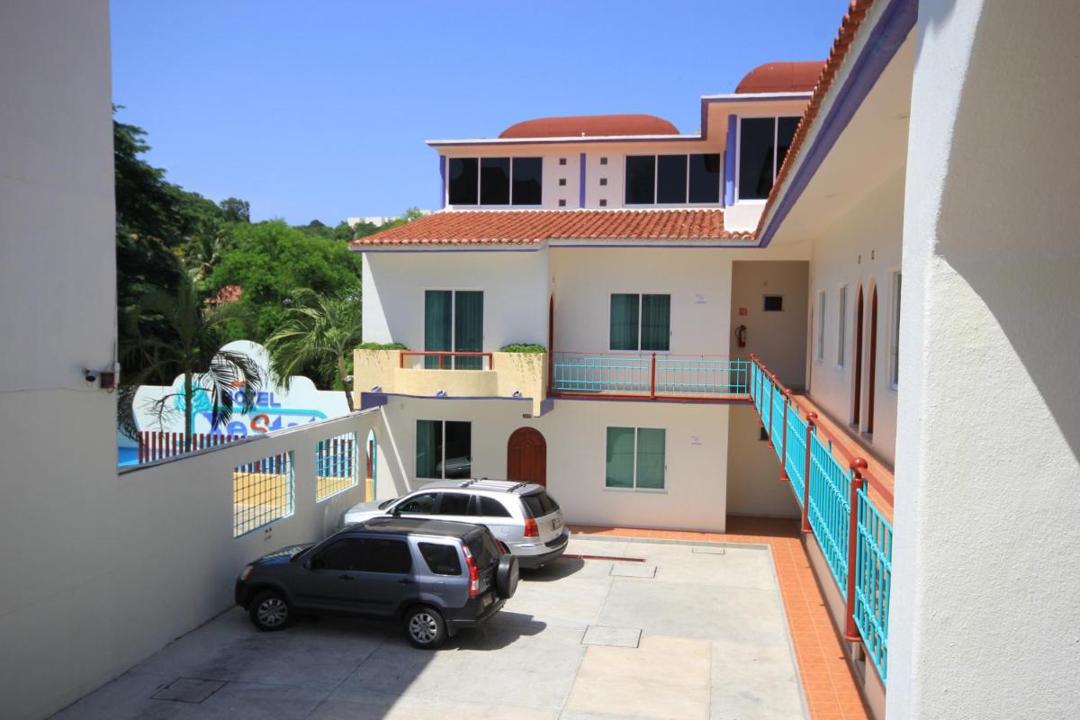 Hotel Xestal - Housity