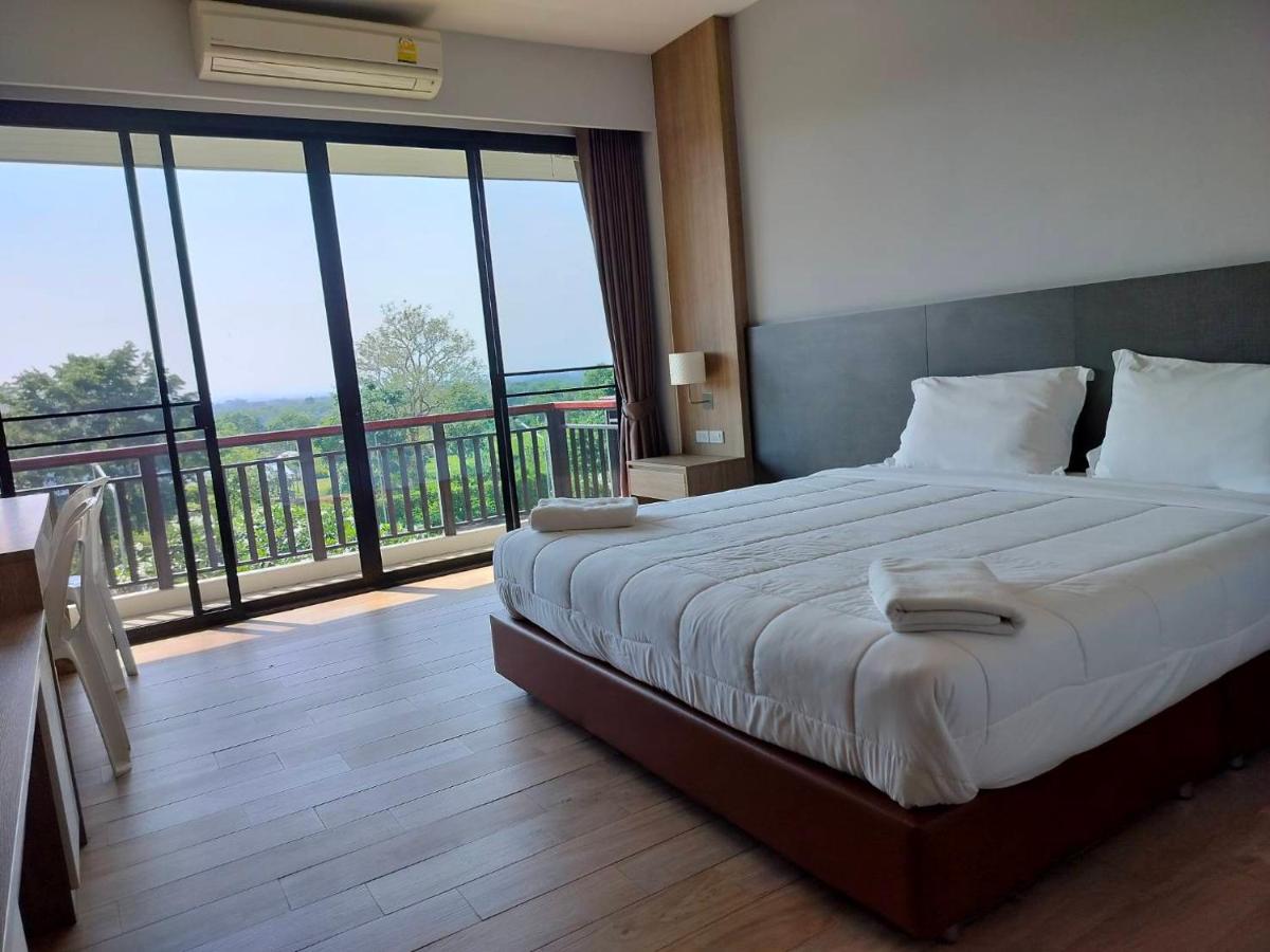 ศูนย์อบรม Greatland Glamping Khao Yai Resort - Housity