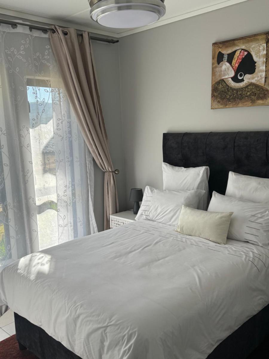 Lakhe Lethu Apartment: Green Valley Estate - Hizvo