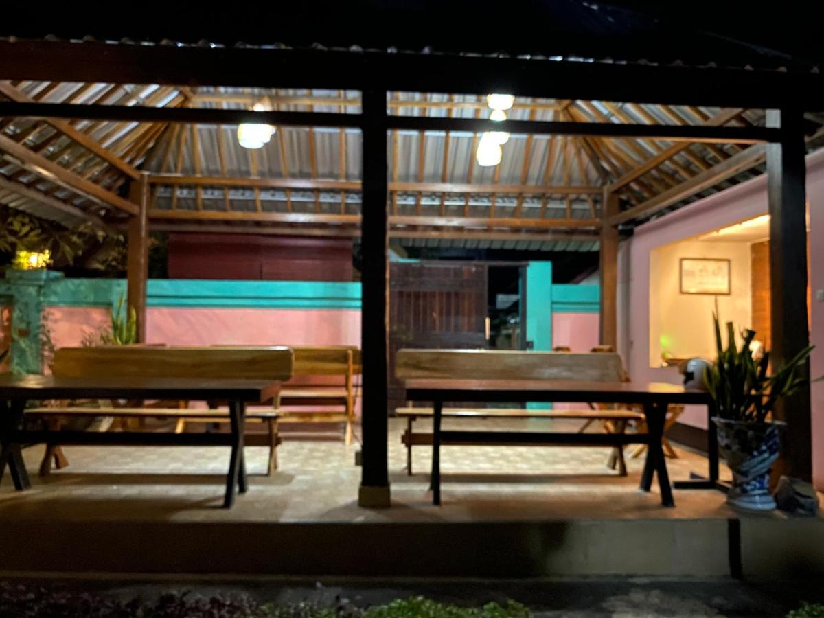 Semilir Inn Senggigi - Housity