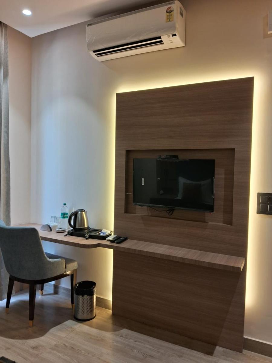 Hotel imperia - Housity