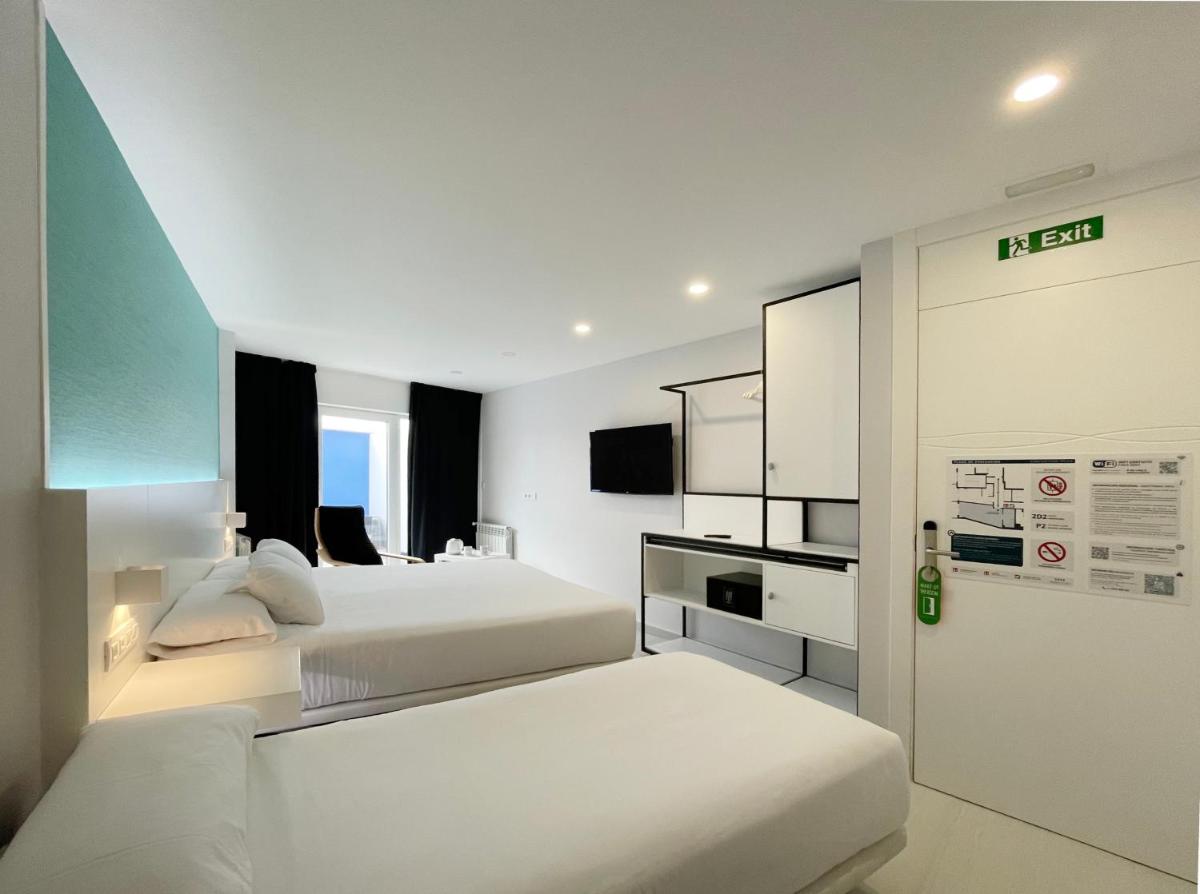 Four Rooms - Housity