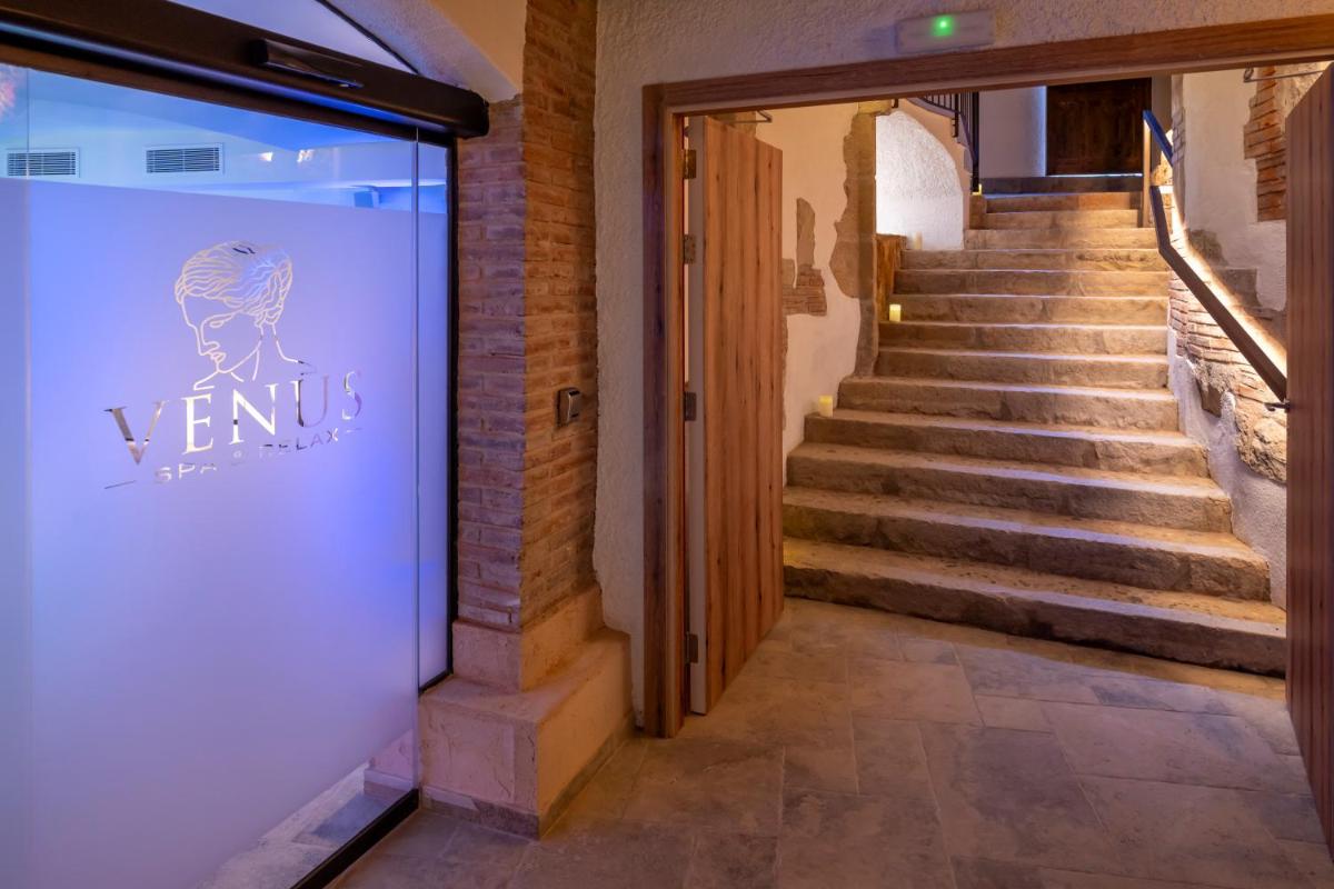 Imagen de la galería de Hotel GHT Neptuno-Tossa & Venus SPA, en Tossa de Mar
