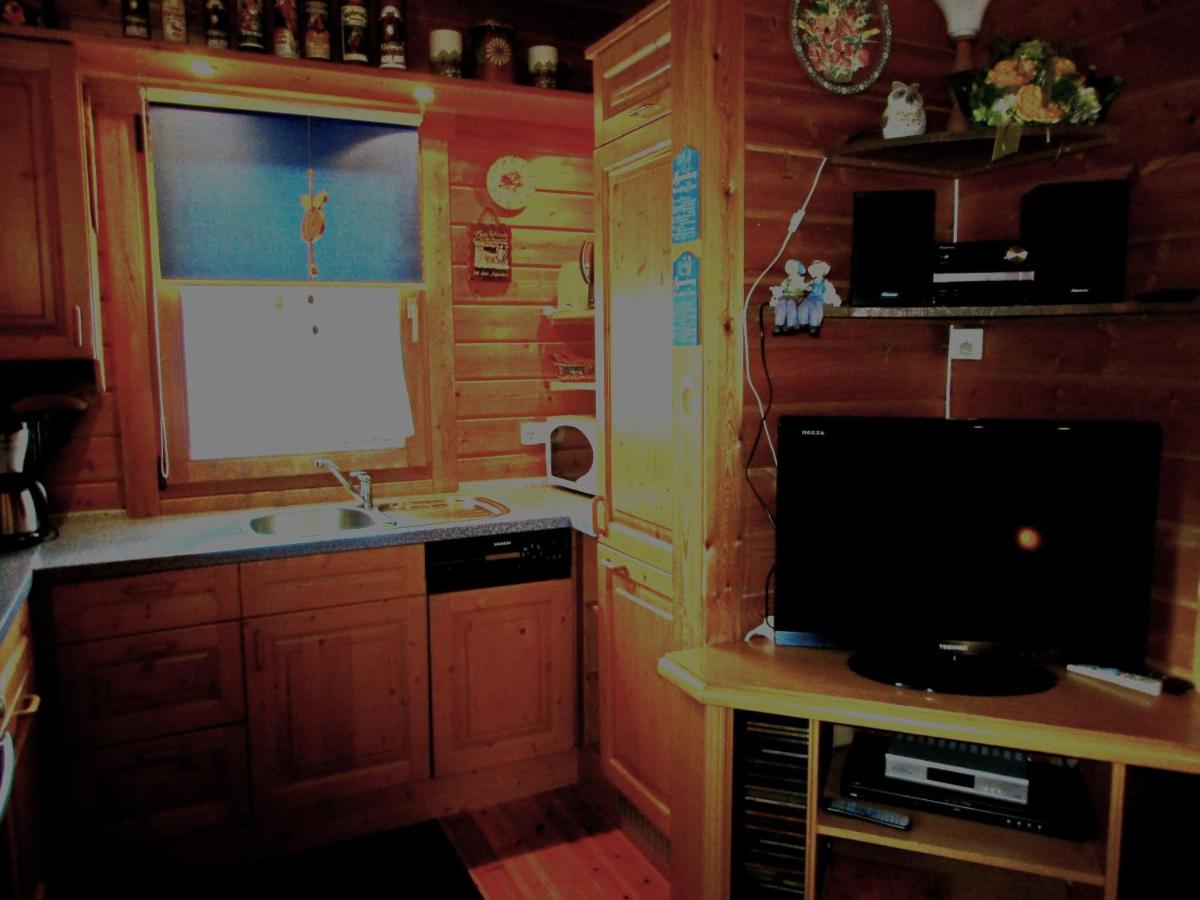 Komfortables-Ferienblockhaus-Nr-27-56-qm-bis-4-Personen-Viechtach-Jaegerpark - Housity