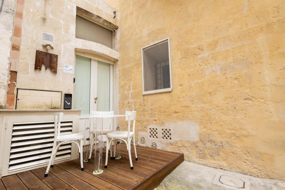 LUX LUCIS - Housity