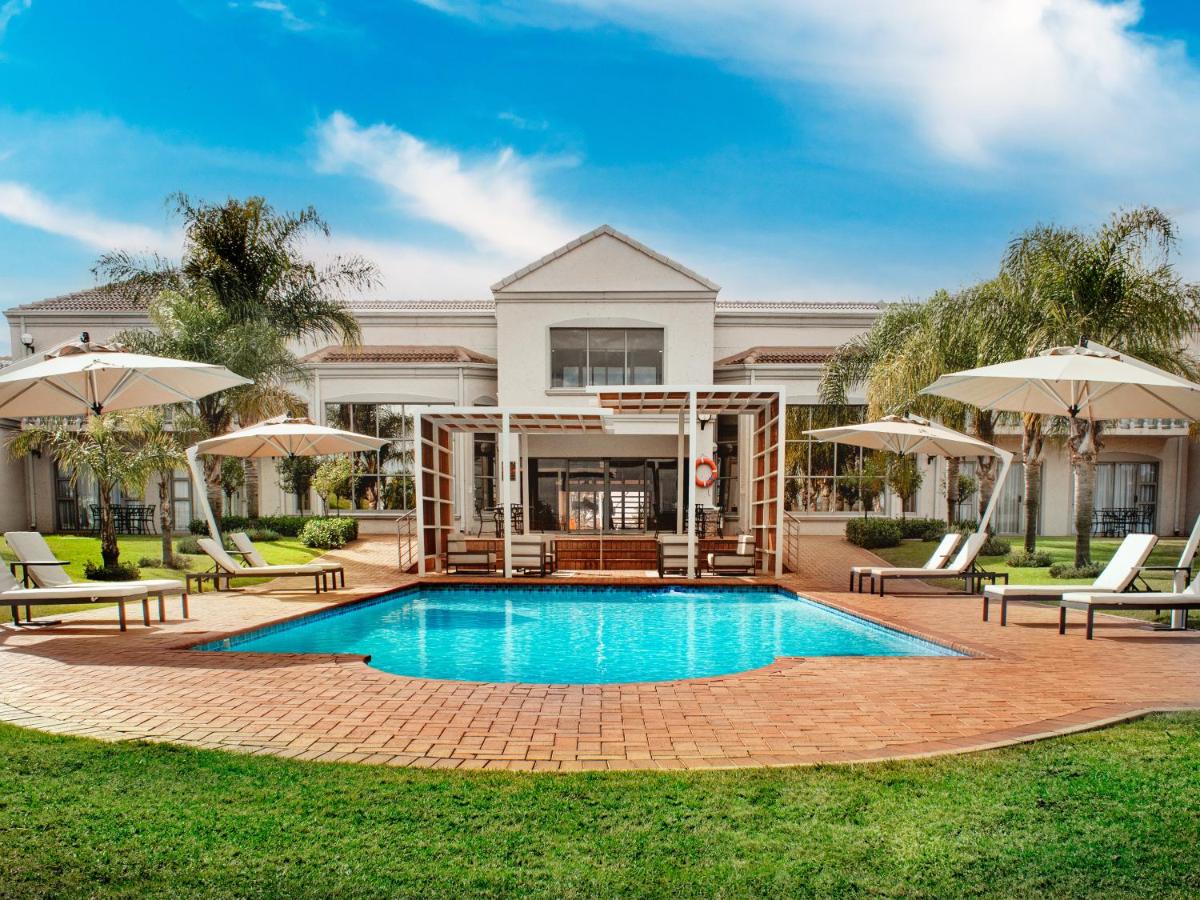 Blackrock Hotel - Housity