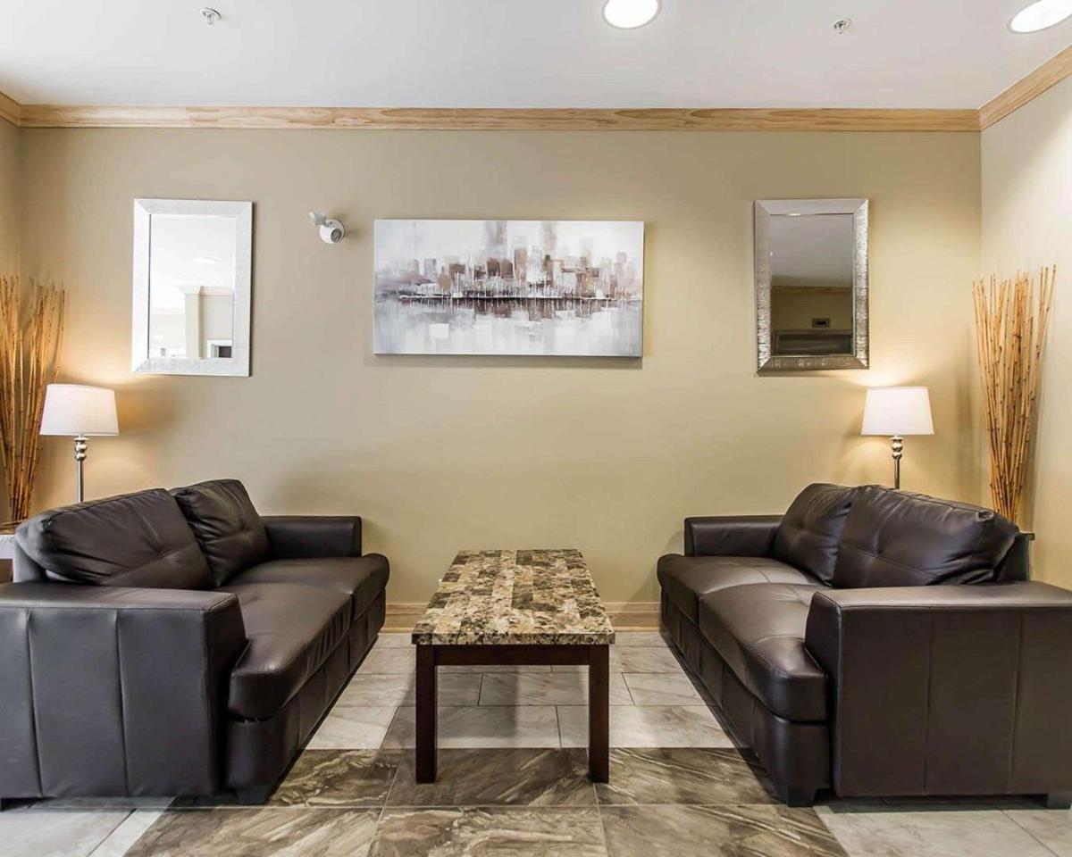 Quality Inn - Housity