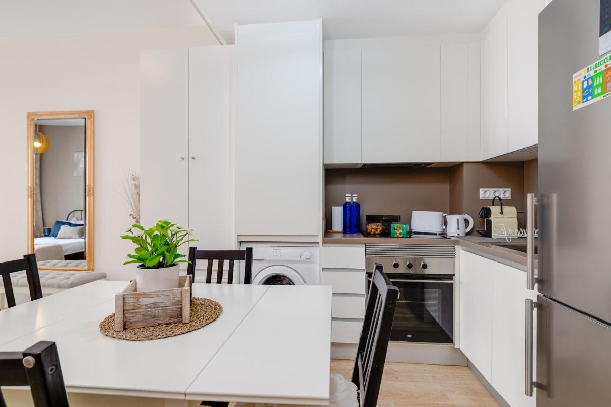 HB Apartments - Apartamento Alicante Rambla Mercado Central Playa - El Loft del Barrio - Housity