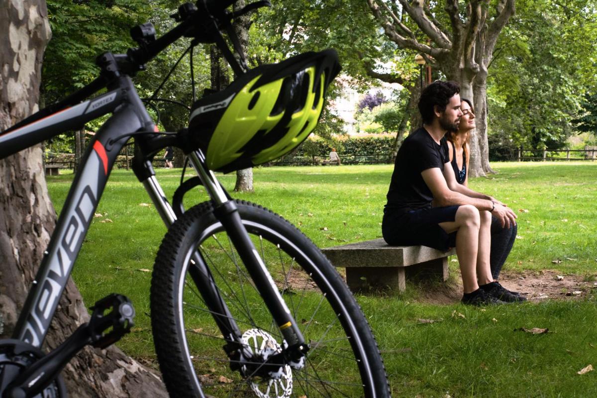 Andar de bicicleta em Hotel Do Parque - Congress & SPA ou nos arredores
