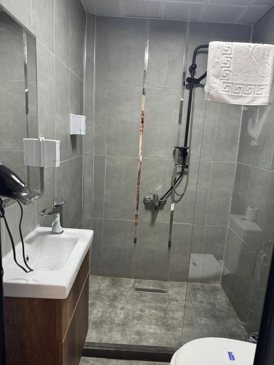 Suitetrails - Sur Central Hotel