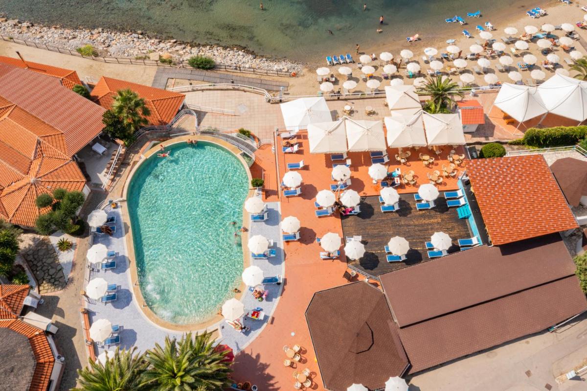 Resort Baia del Silenzio - Housity