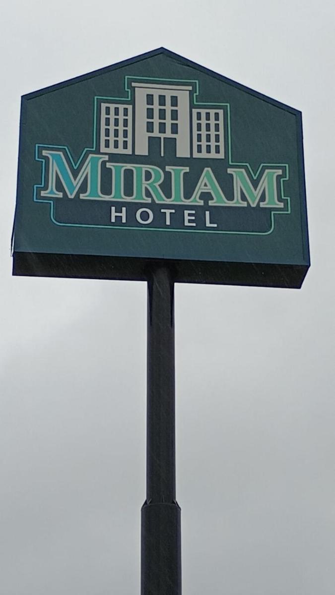 Miriam Hotel - Housity