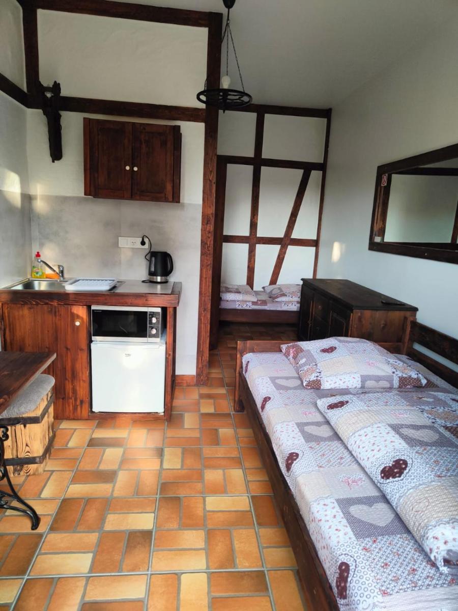Pokoje Gościnne Skalnik - Housity