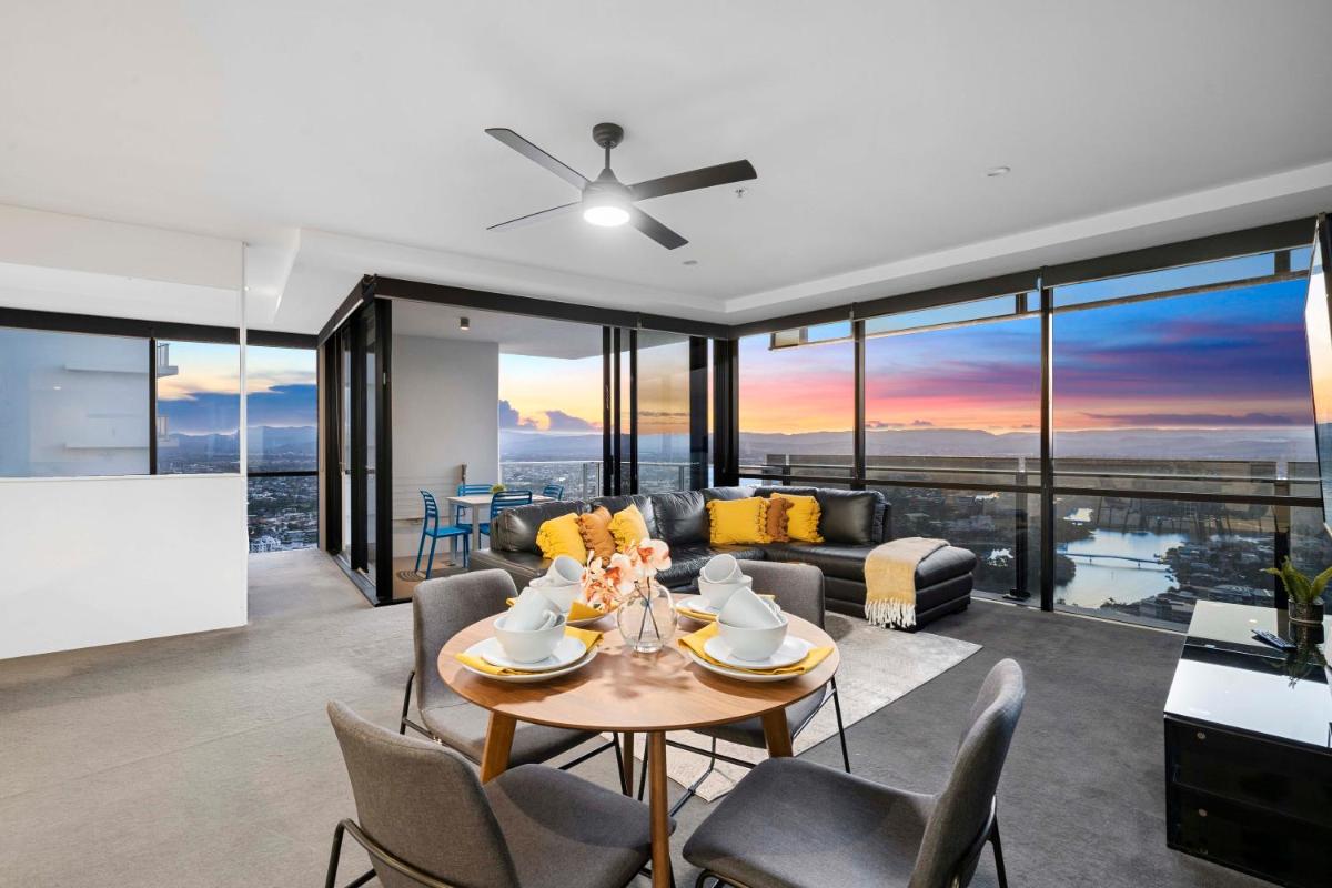 Converted Two Bedroom Apartment - No Parking - Hinterland View - Circle on Cavill - Self Contained, Privately Managed - Housity