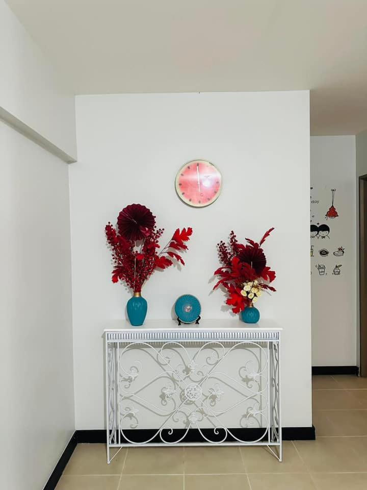 tan condo - Housity