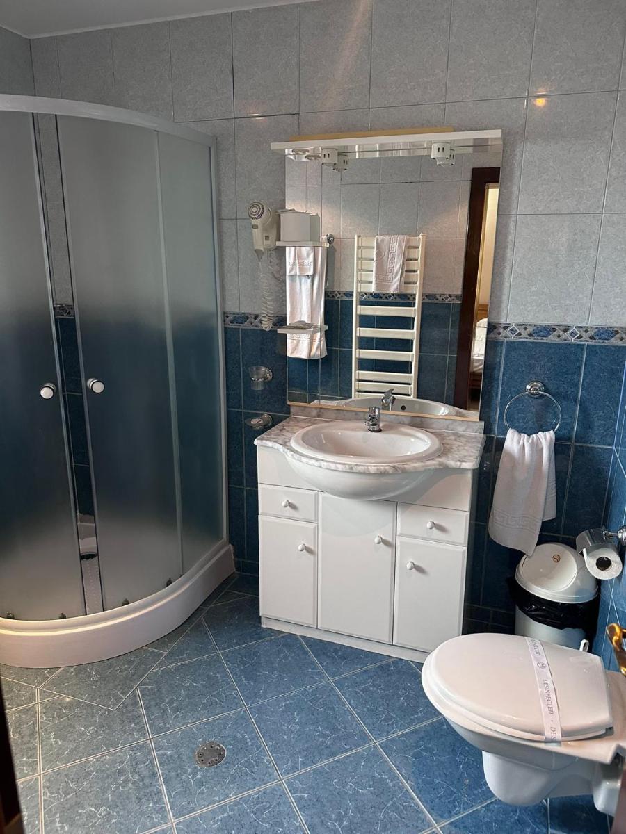 Erene Hotel - Housity