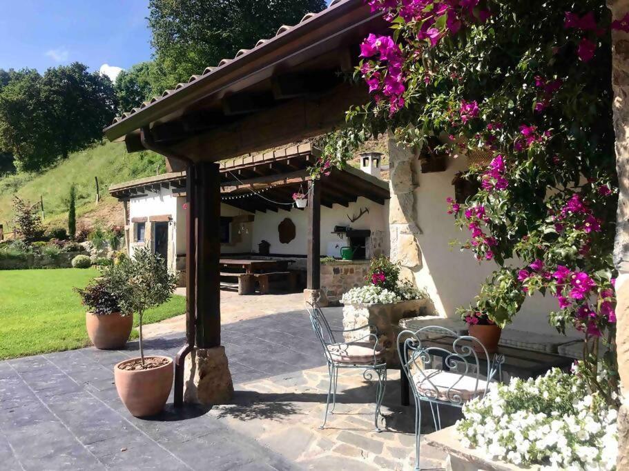 La Fontana descubre Cabarceno y Cantabria - Housity