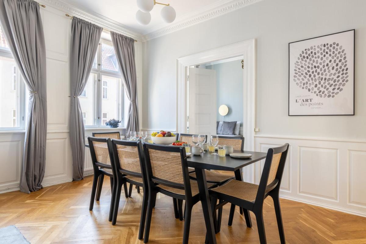 Large Flat with Canal View in Central CPH City - Housity