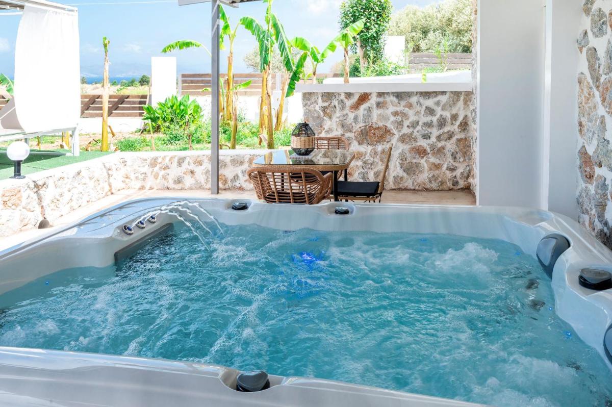 Eva's Paradise Garden, Poolside Cozy Havens in Kos - Housity