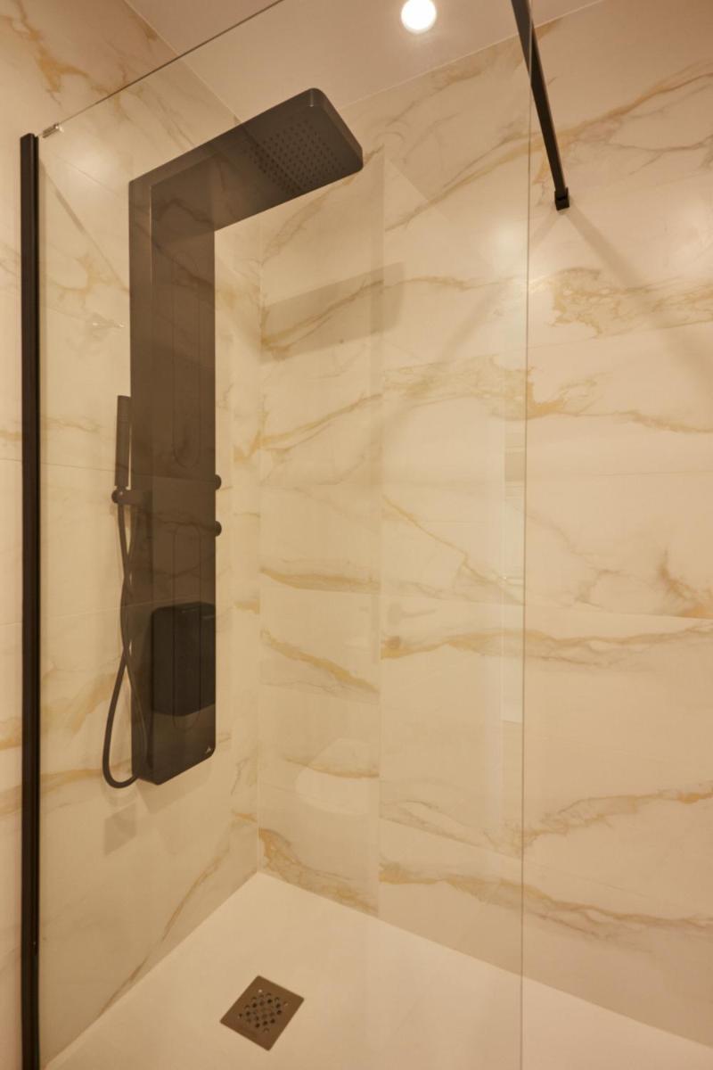 Un baño de Apartamentos Silken Fontibre Iberia & Spa