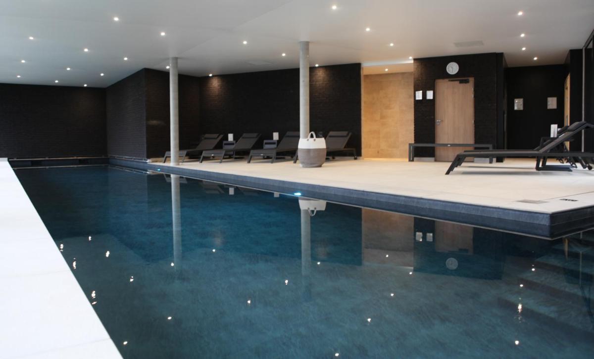 Piscine de l'établissement Le Domaine de Beaulieu ou située à proximité