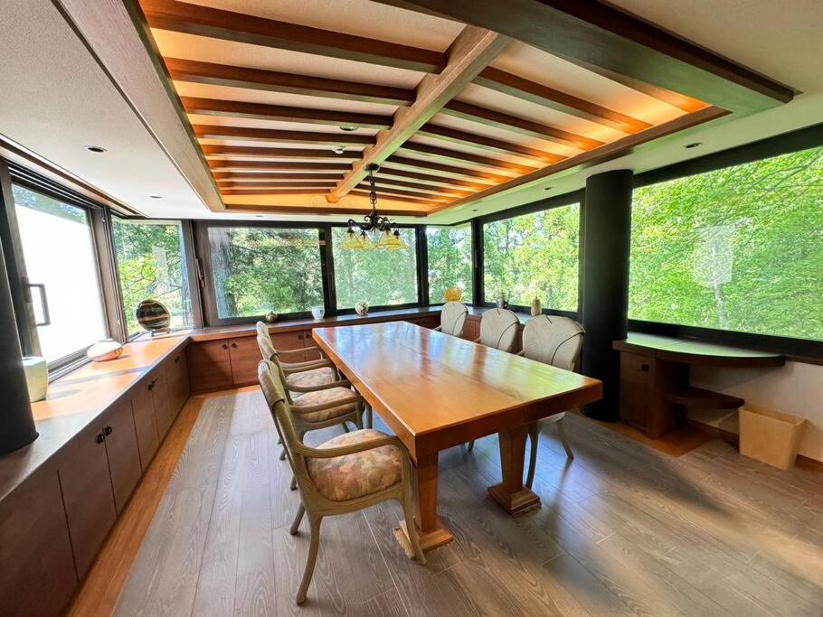 The No10 Forest Haven Villa - Housity