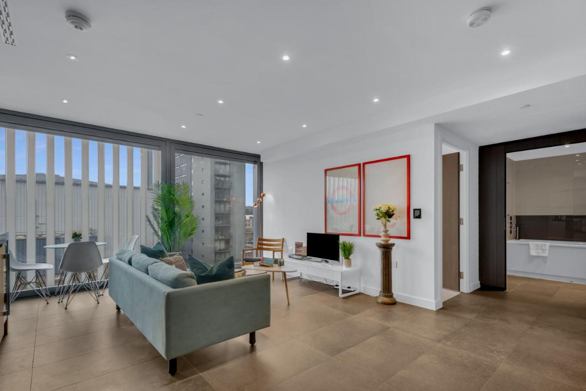 Premium One Bedroom Apartment City Road Basin - Housity
