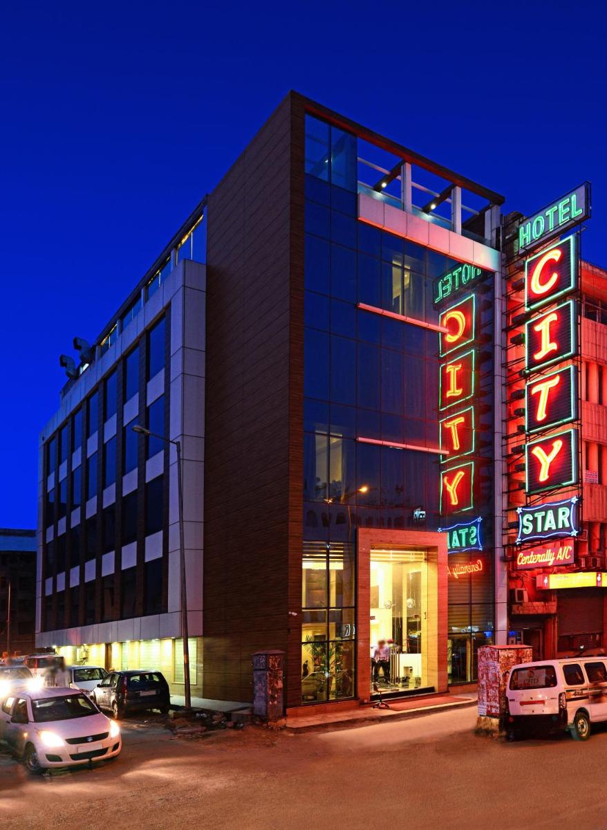 Hotel City Star - Free Airport Pickup - Housity