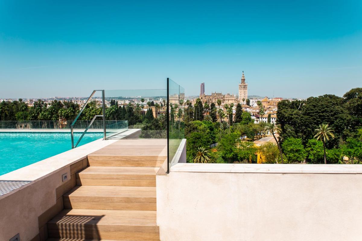 Hotel Alcázar - Housity