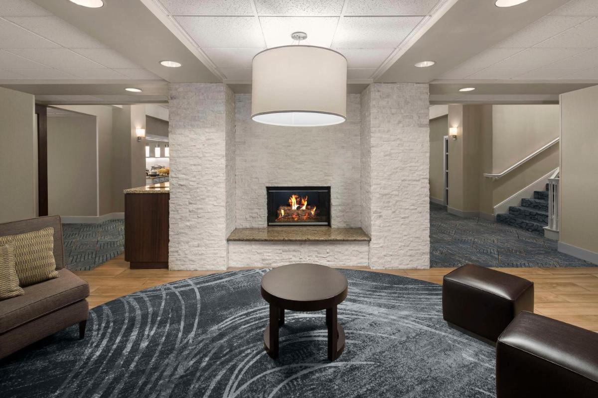 Homewood Suites by Hilton Hillsboro Beaverton - Housity
